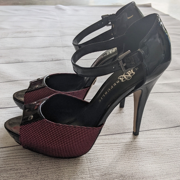 Rock & Republic Shoes - Rock republic pink and black platform heels